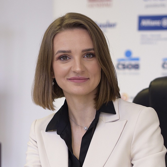 Katarina Dobsovicova square photo