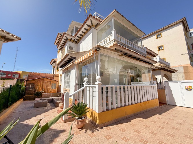 Foto vila orihuela costa